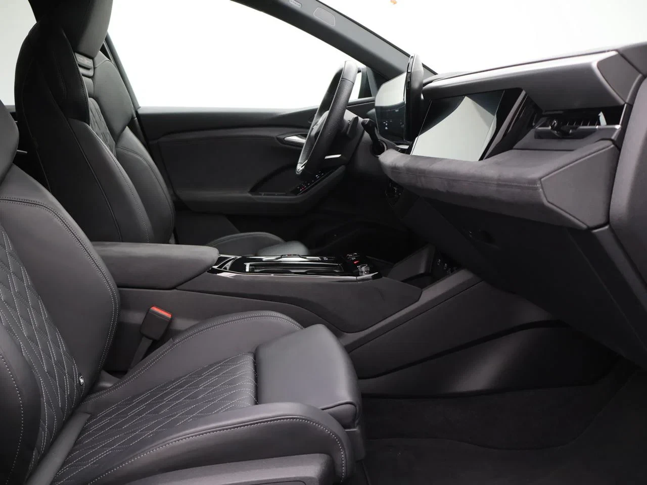 Audi SQ6 e-tron SQ6 e-Tron QUATTRO 100kWh 489PK *AUTOMAAT*SPORTZETELS*LEDER*360° CAMERA*PDC*CRUISE*NAVI*APP-CONNECT*...*