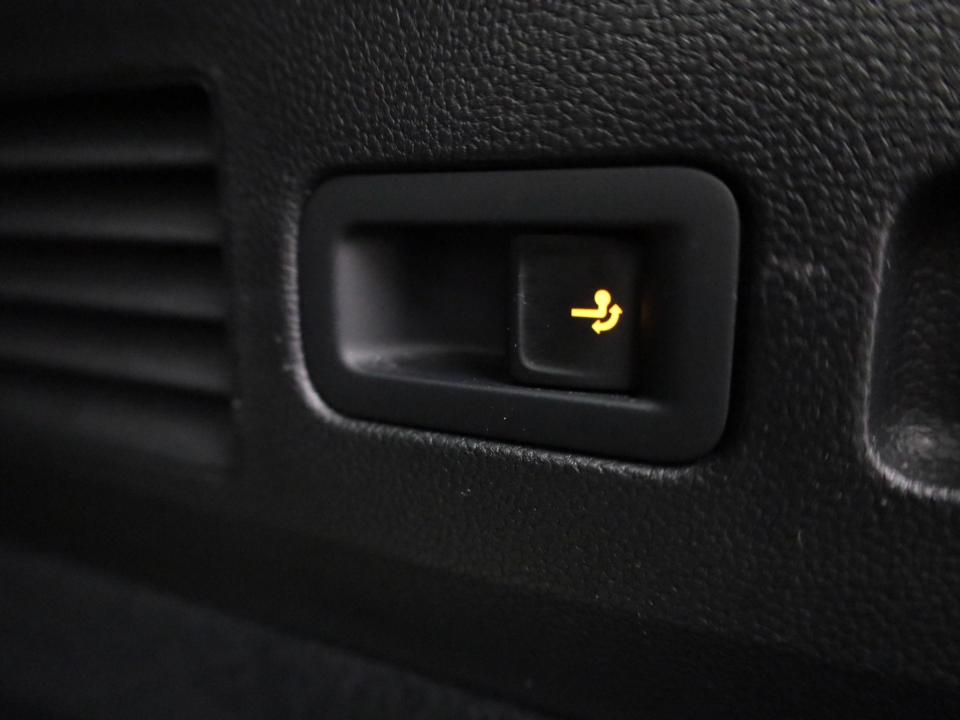 Volkswagen-Arteon-image-12