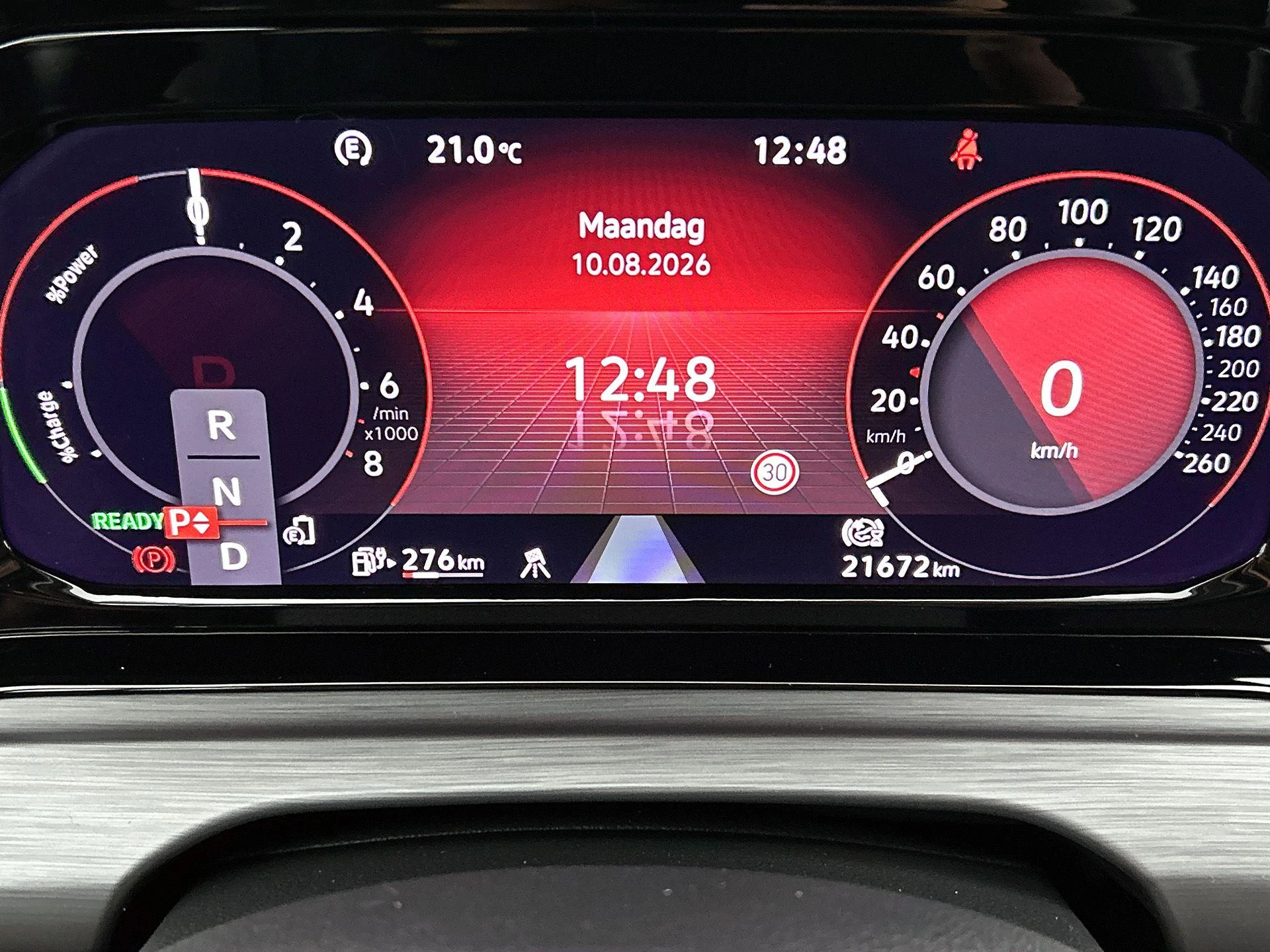 Volkswagen-Golf-image-7