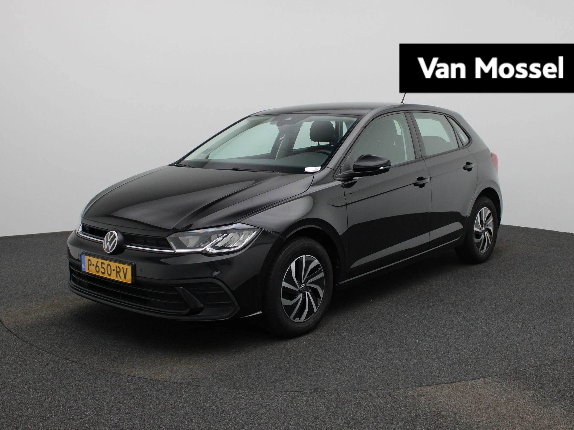 Volkswagen-Polo-image-0