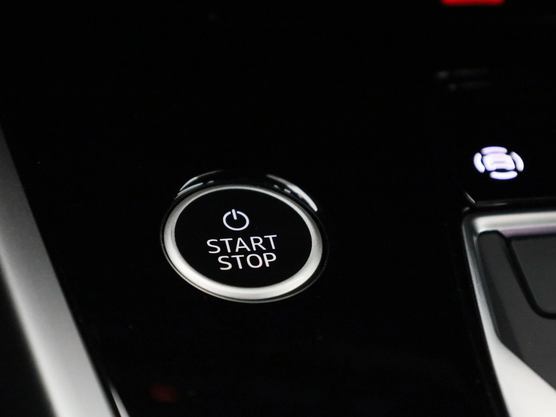 Audi-Q4 e-tron-image-26
