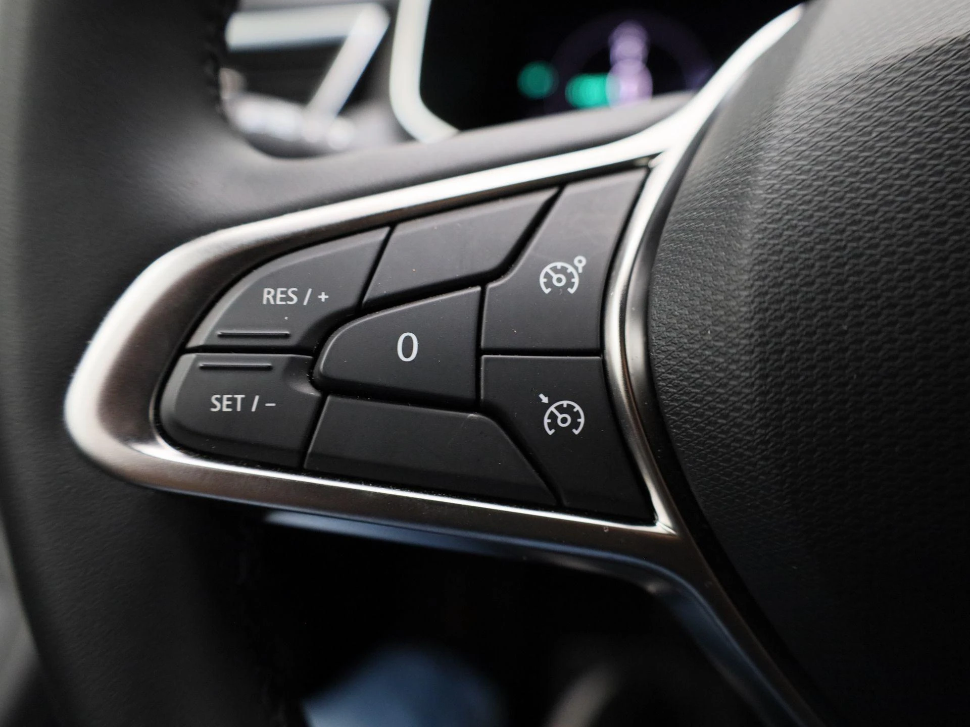 Renault-Clio-image-16