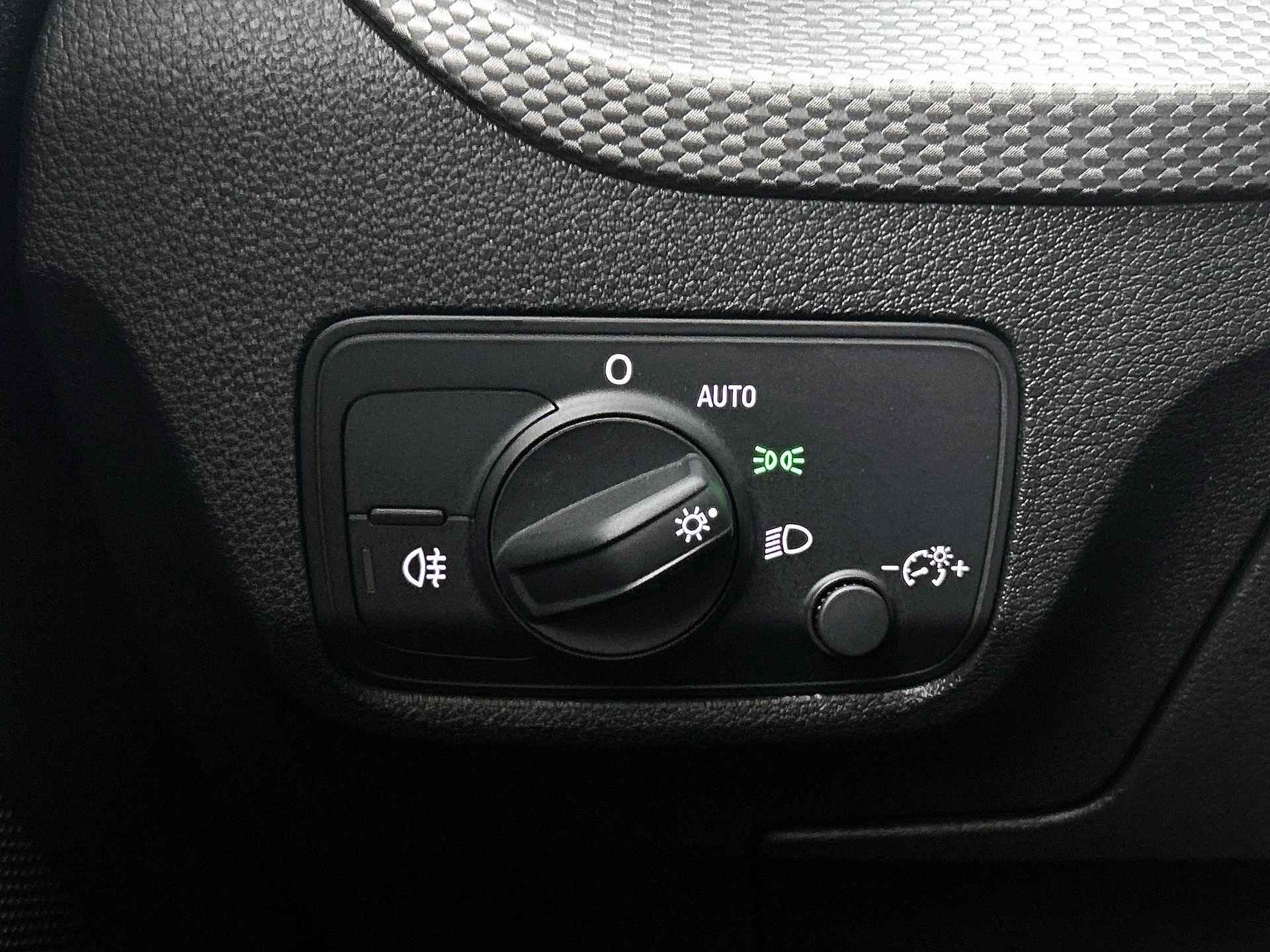 Audi-Q2-image-22