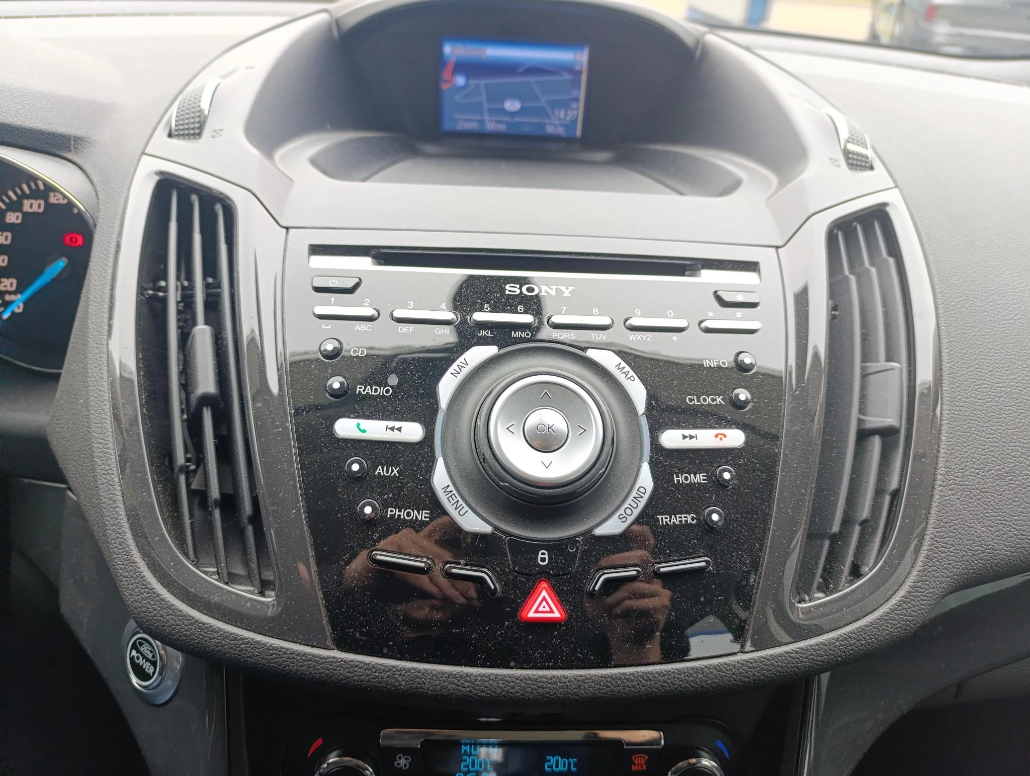 Ford-Kuga-image-25