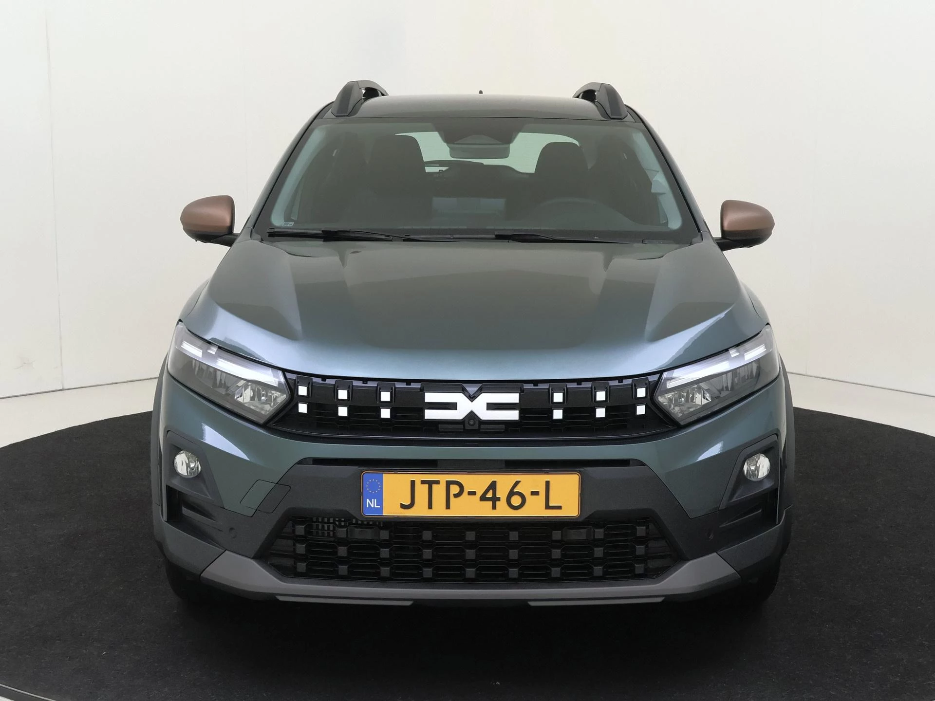 Dacia-Sandero Stepway-image-5