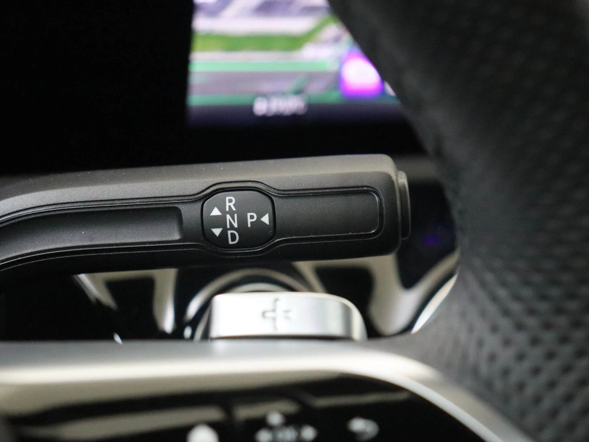 Mercedes-Benz-CLA-image-14