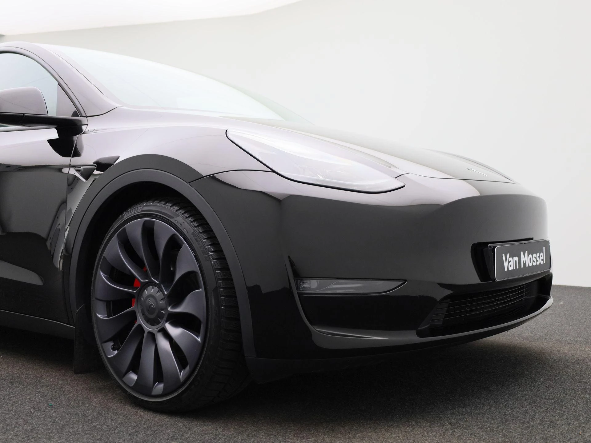 Tesla-Model Y-image-47