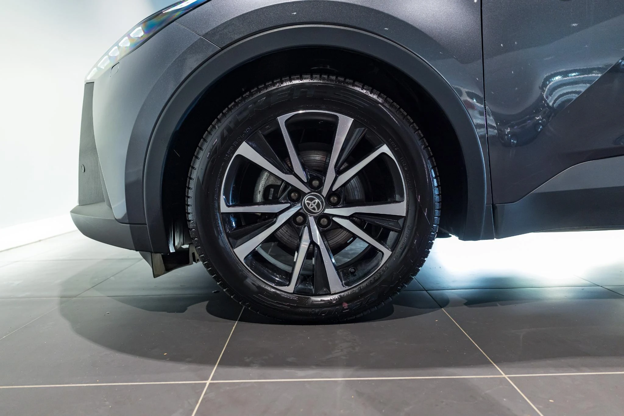 Toyota-C-HR-image-9