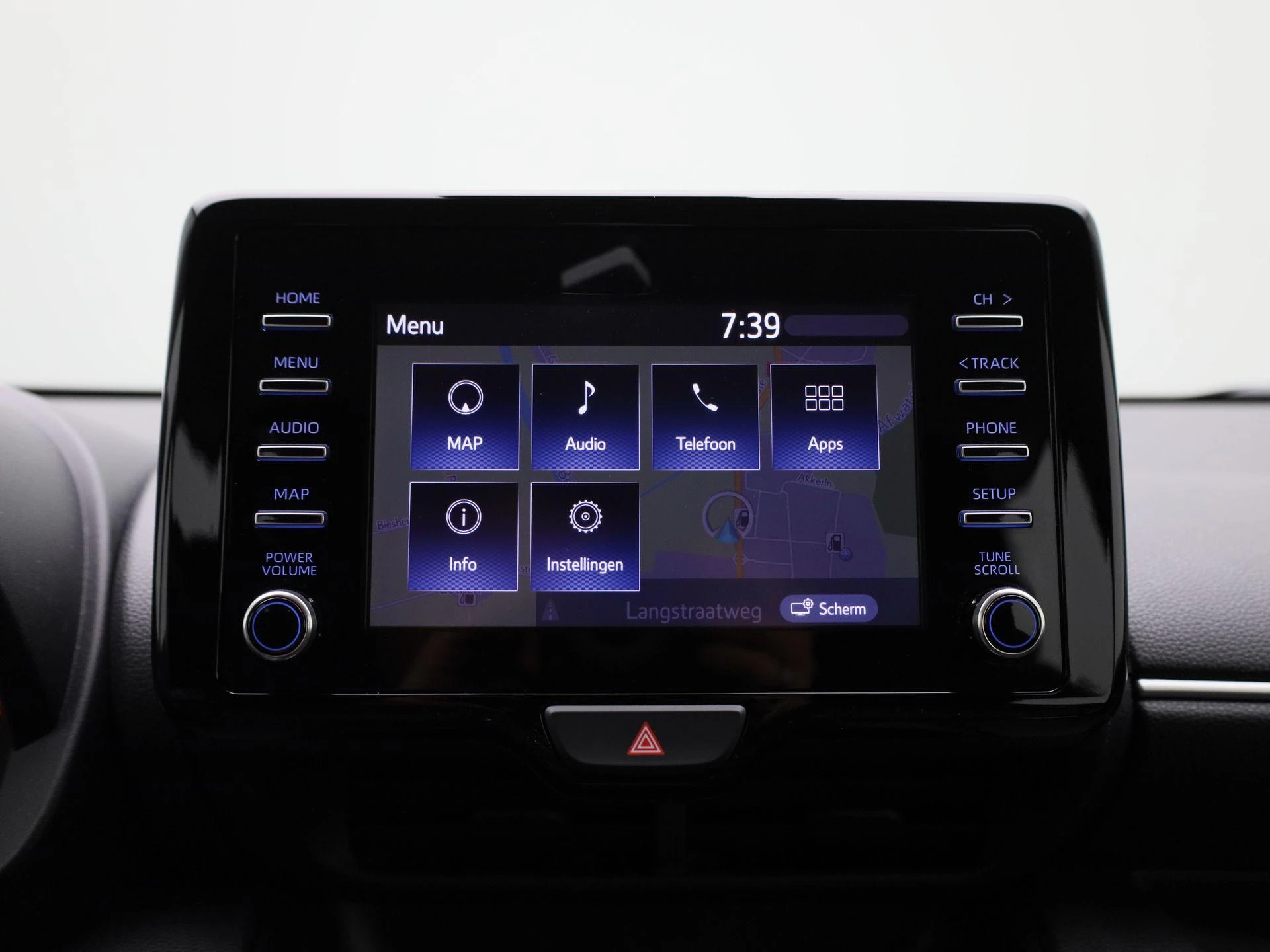 Toyota-Yaris-image-21