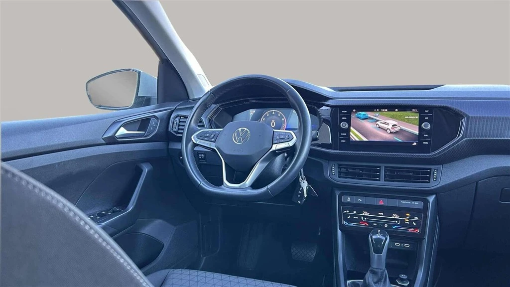 Volkswagen-T-Cross-image-19