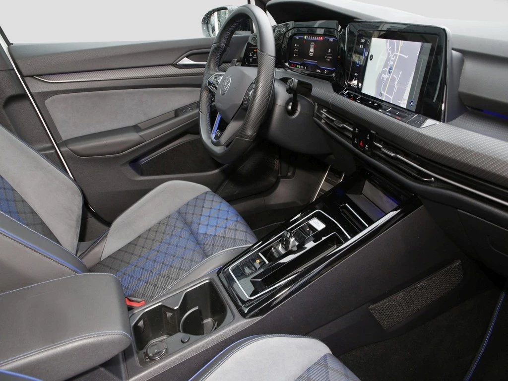Volkswagen-Golf-image-9