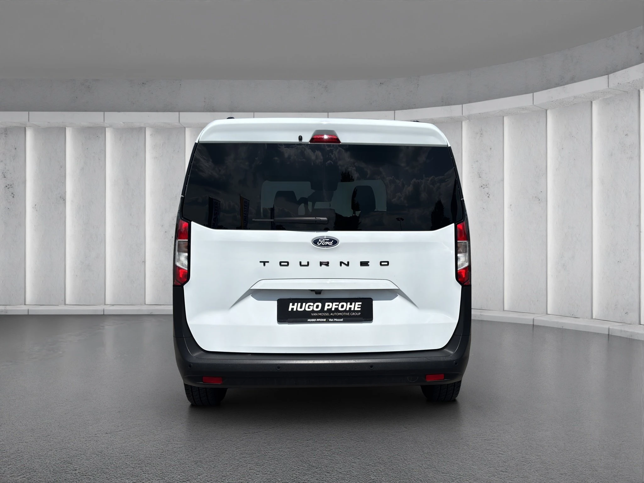 Ford Tourneo Courier 1.0 EcoBoost Titanium
