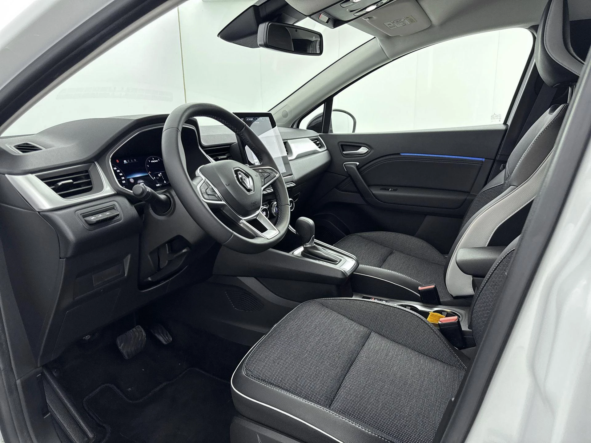Renault-Captur-image-16