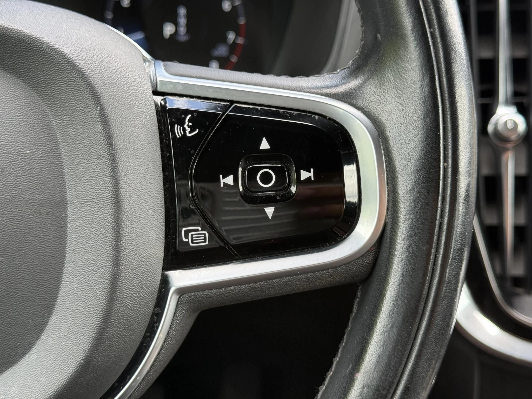 Volvo-V60-image-23