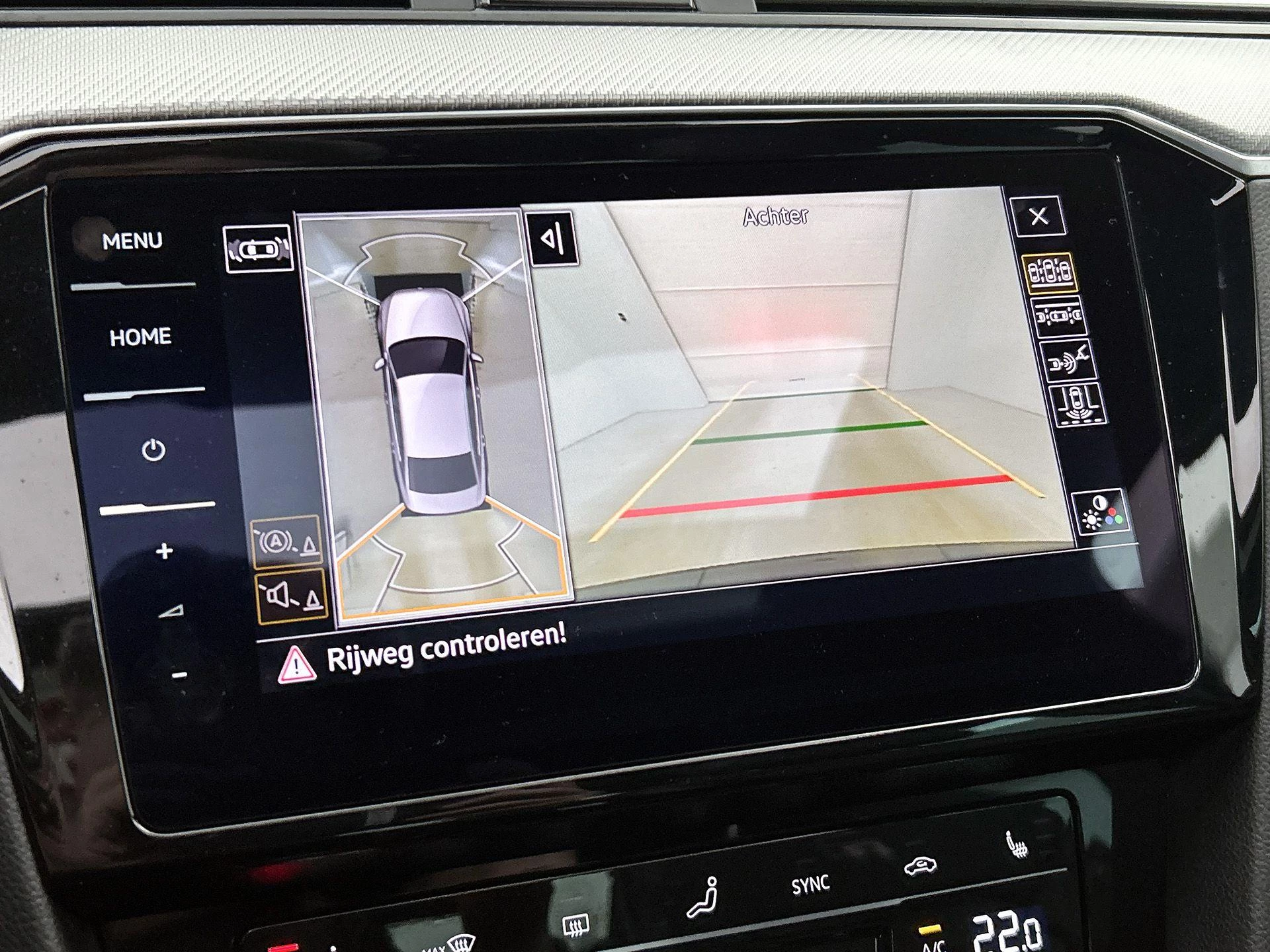 Volkswagen-Passat-image-24