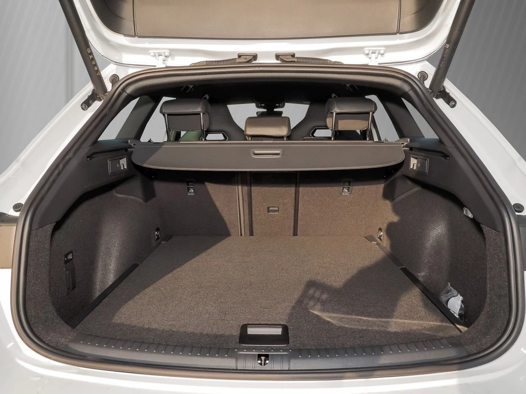 CUPRA Leon Sportstourer ST 1.5 eTSI UPE 50.880 Business+ Matrix 18"