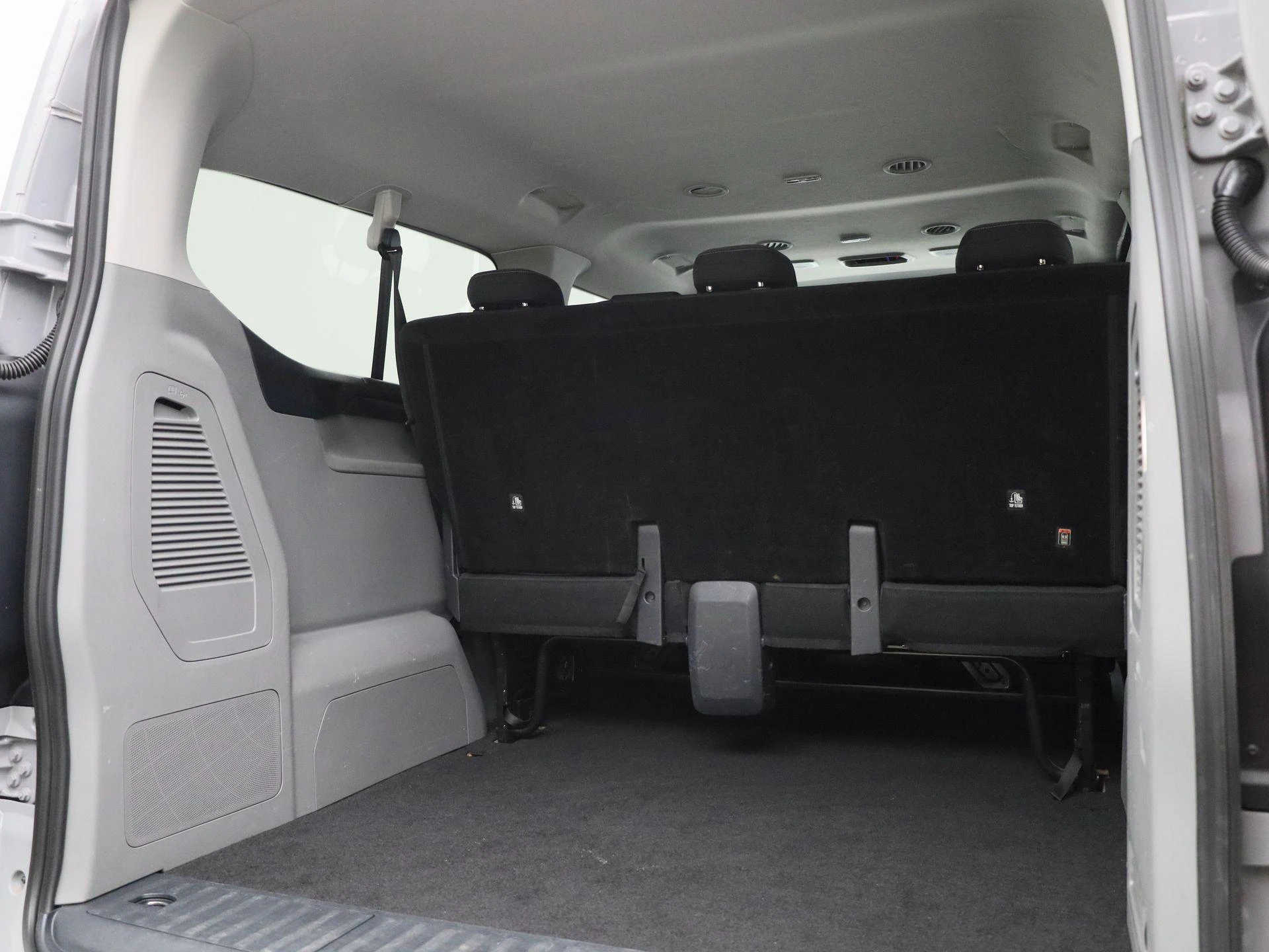 Ford-Transit Custom-image-15
