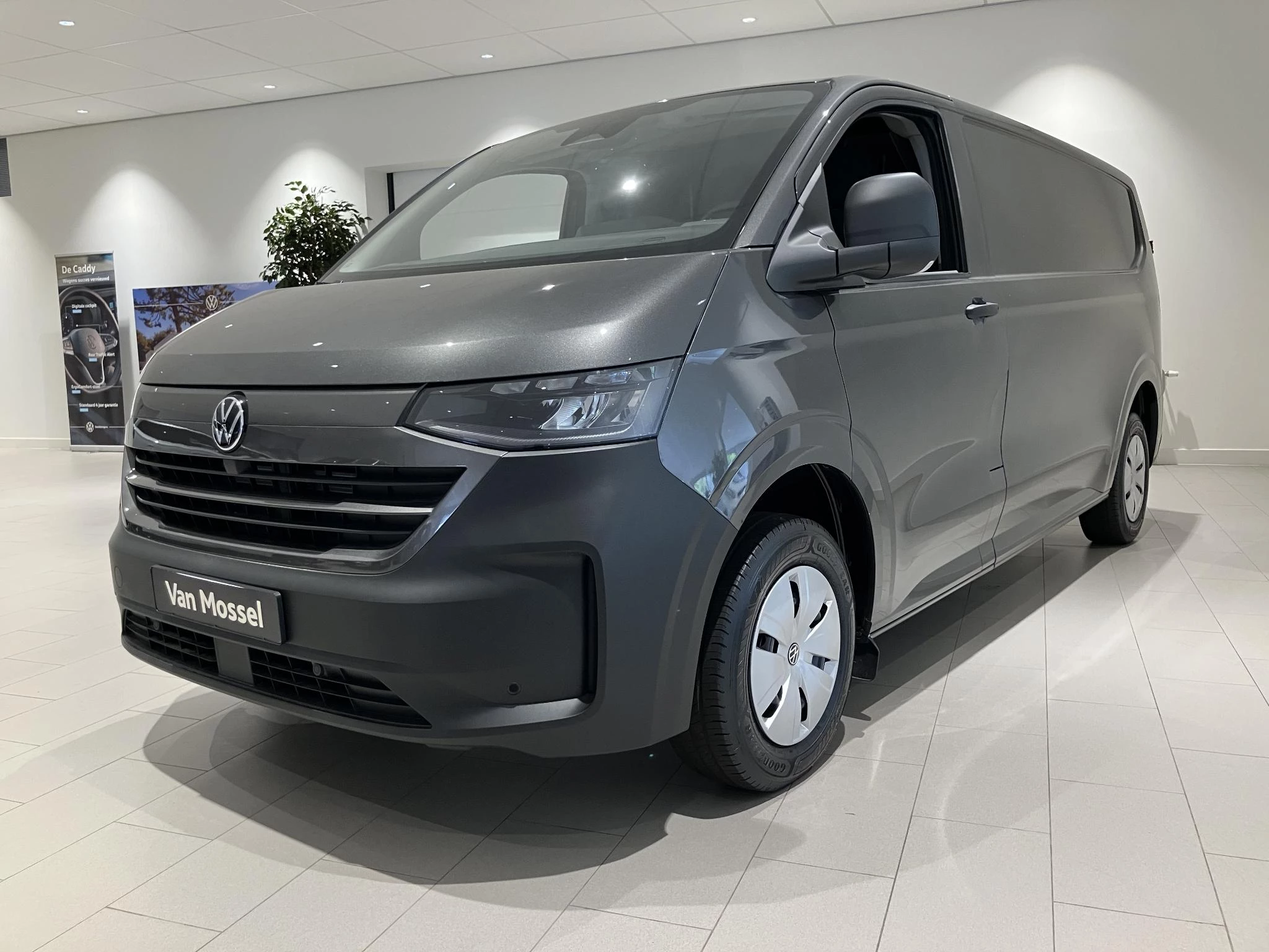 Volkswagen-e-Transporter-image-0
