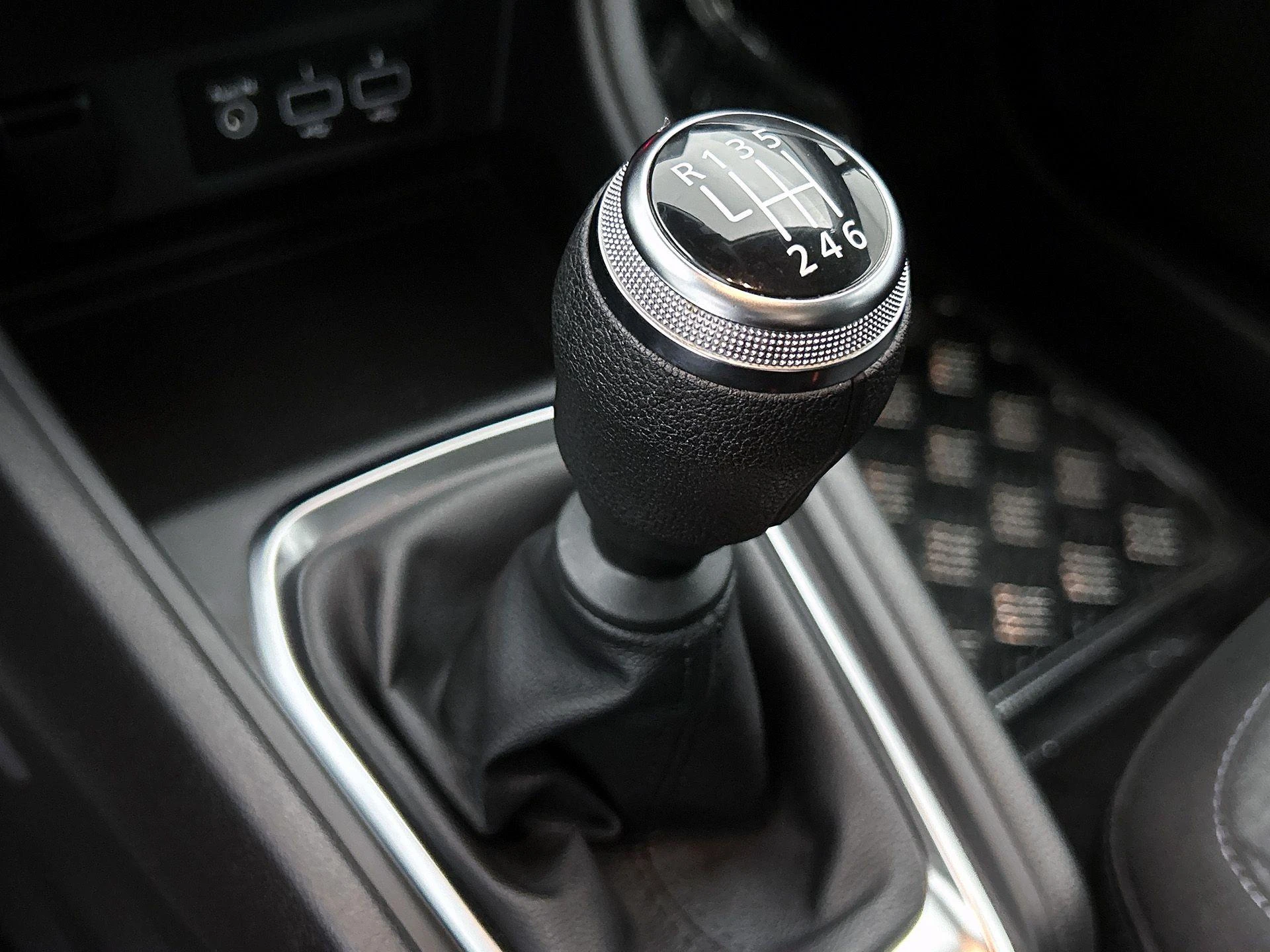 Renault-Captur-image-24