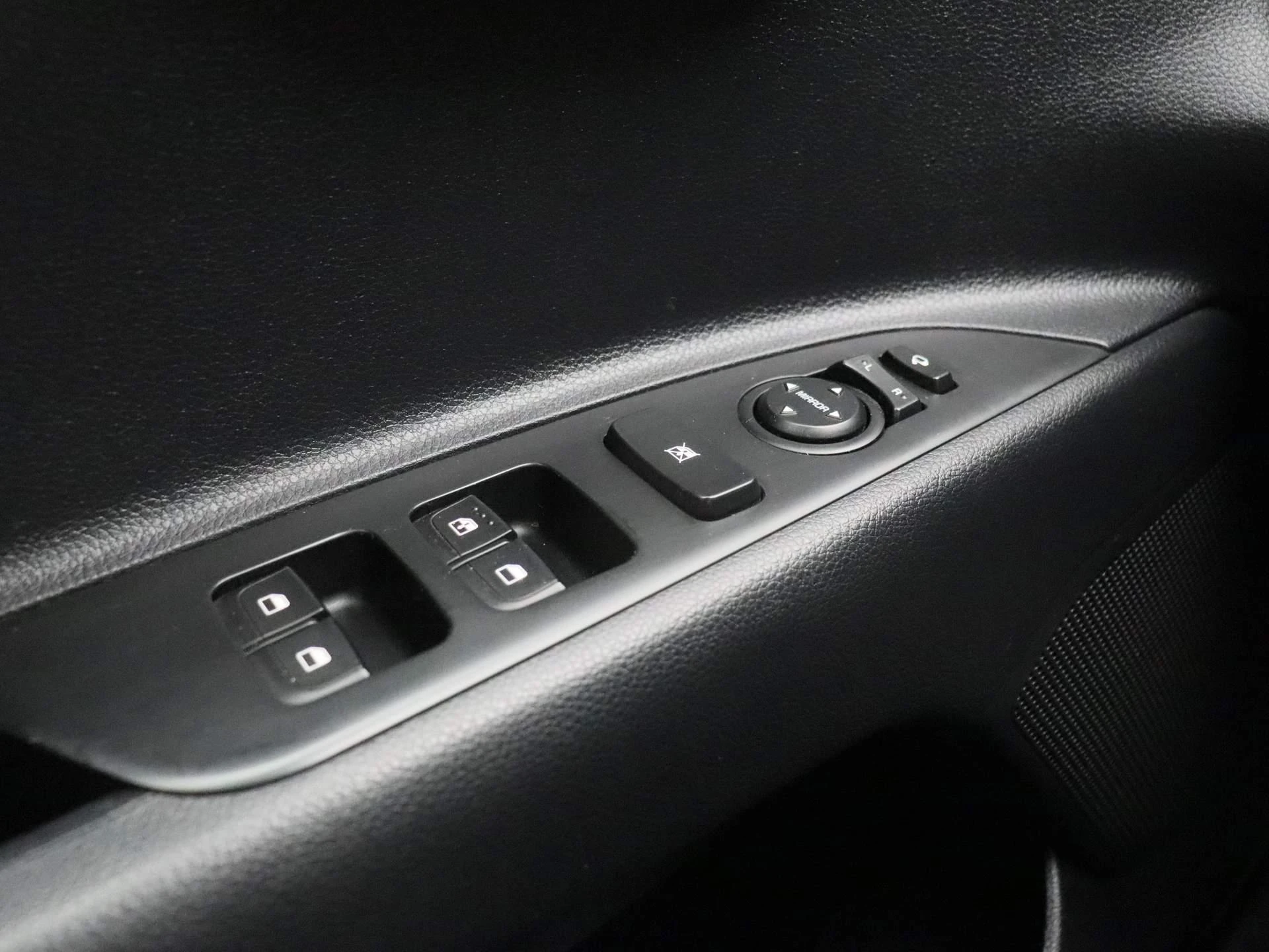 Kia-Stonic-image-12