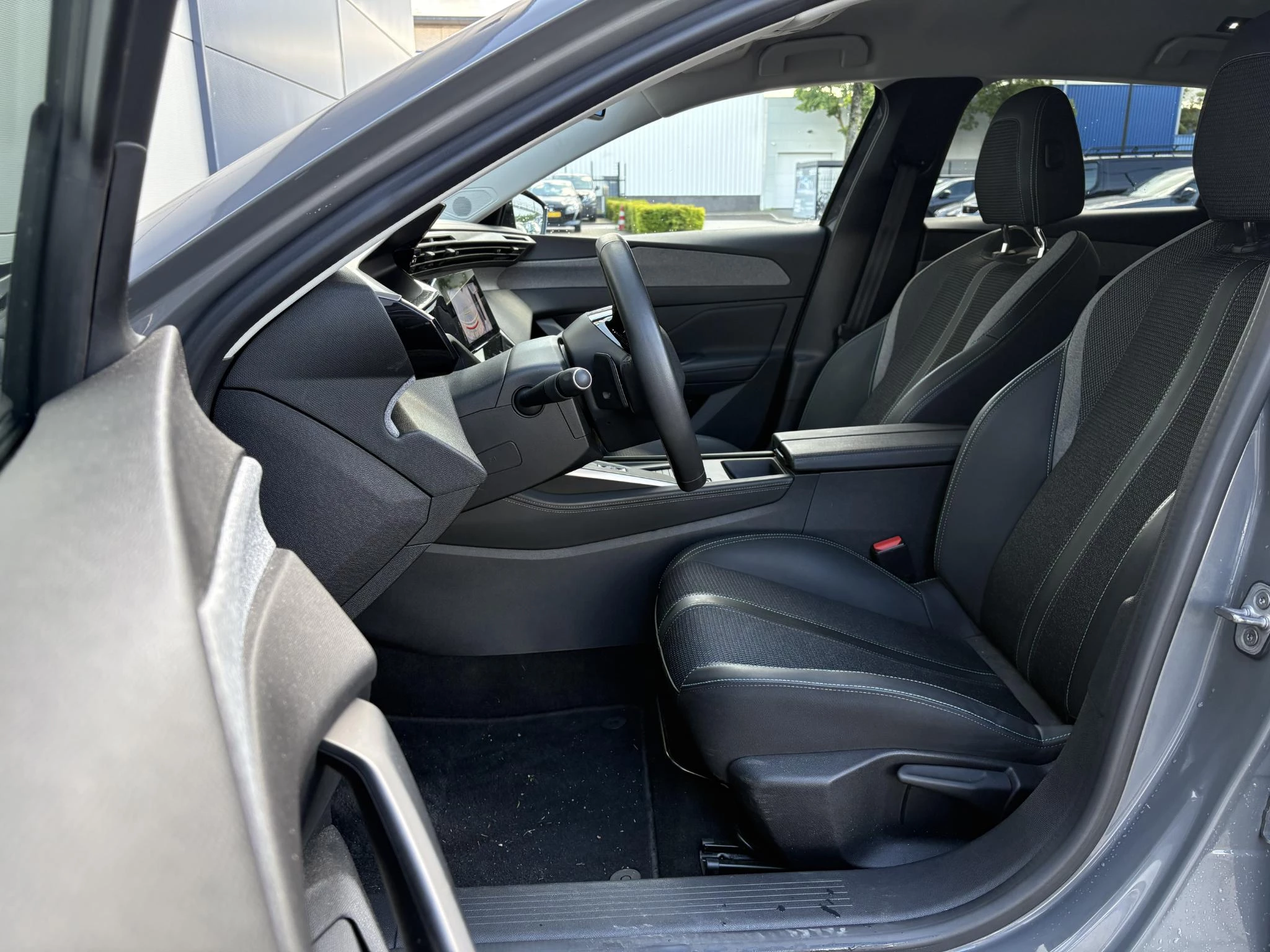Peugeot-308-image-12