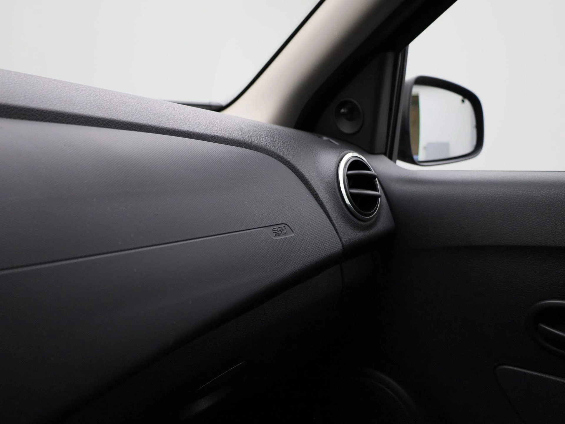 Dacia-Logan-image-21