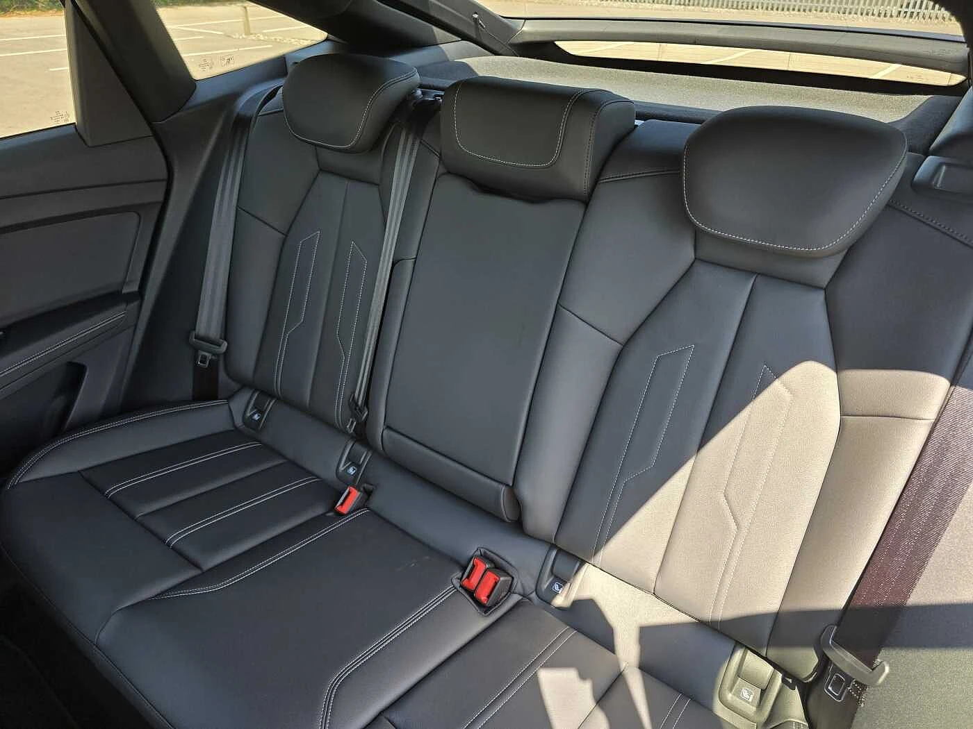 Audi-Q4 Sportback e-tron-image-47