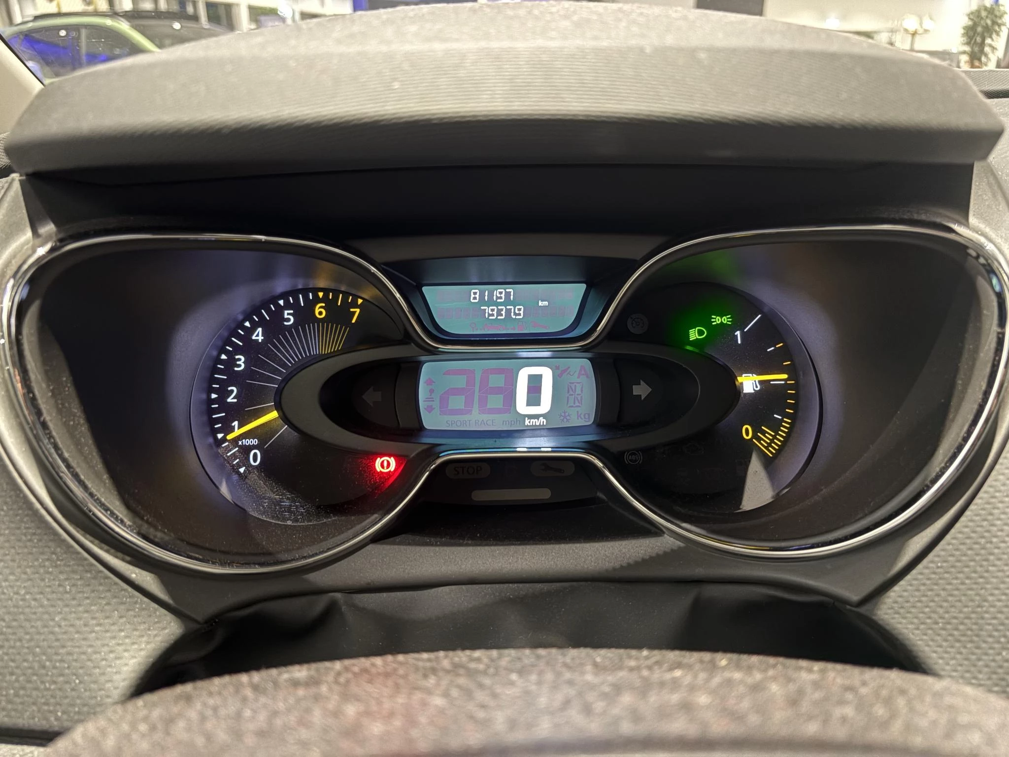 Renault-Captur-image-17