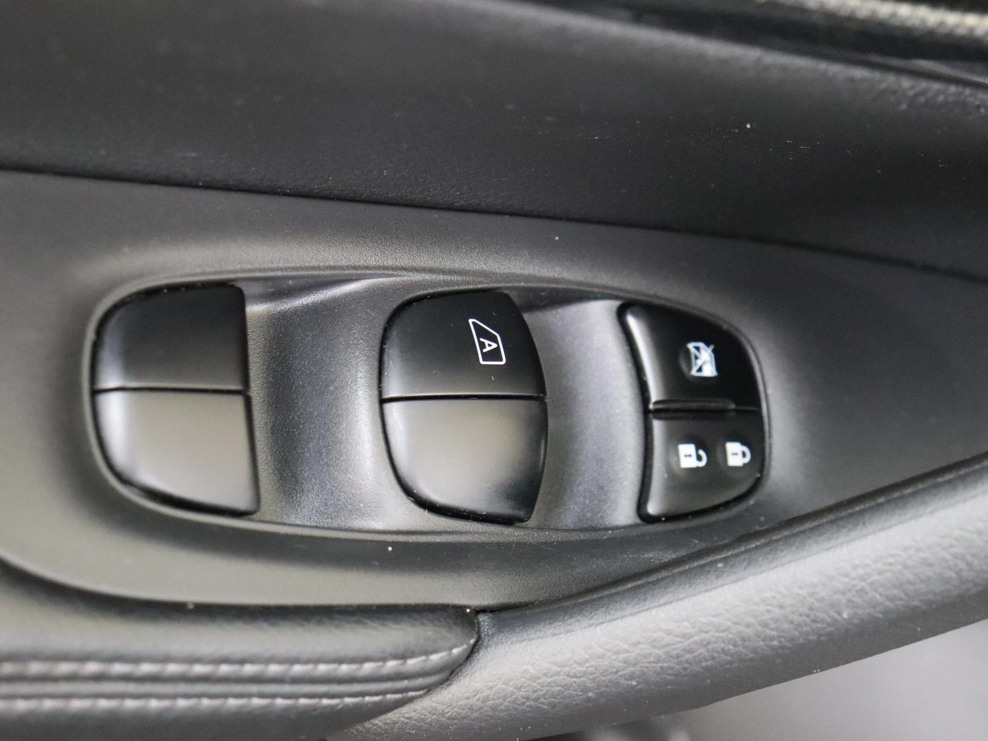 Nissan-X-Trail-image-24