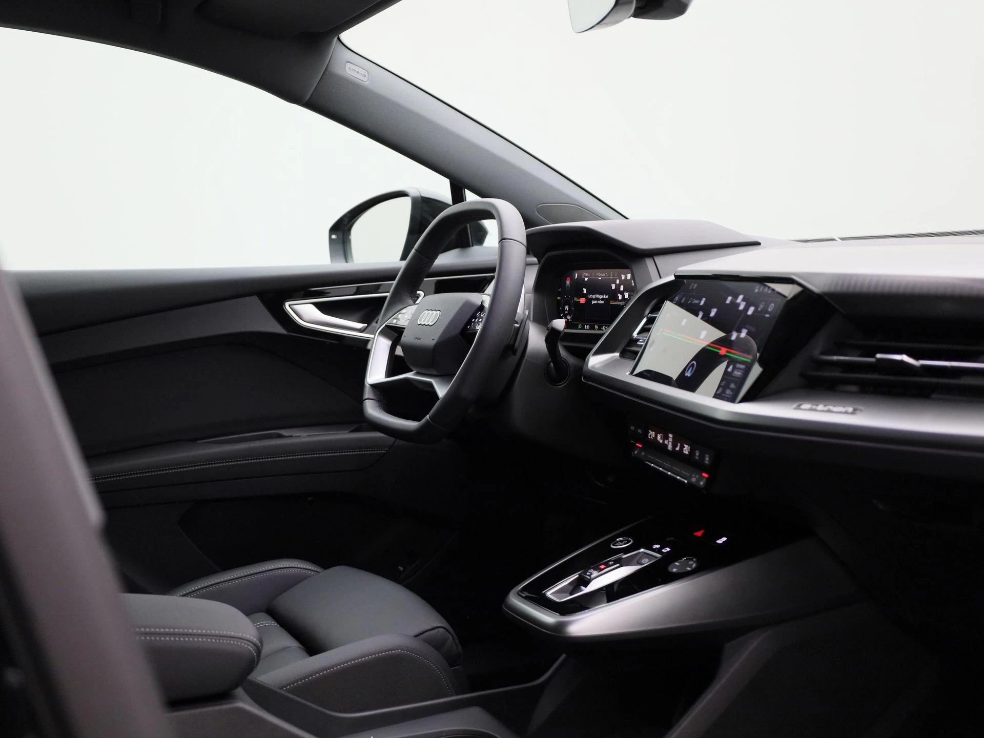 Audi-Q4 e-tron-image-42