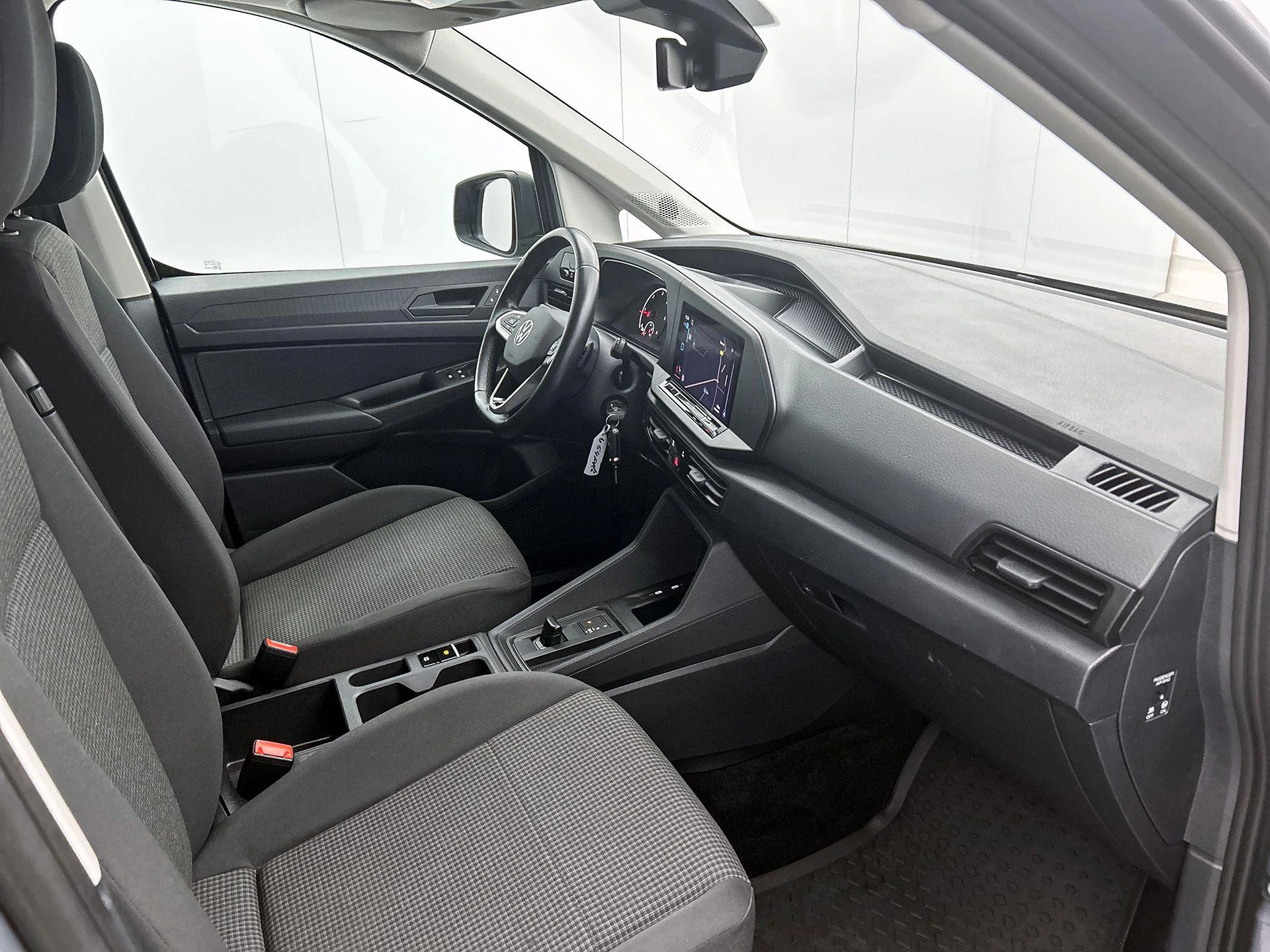 Volkswagen-Caddy-image-20