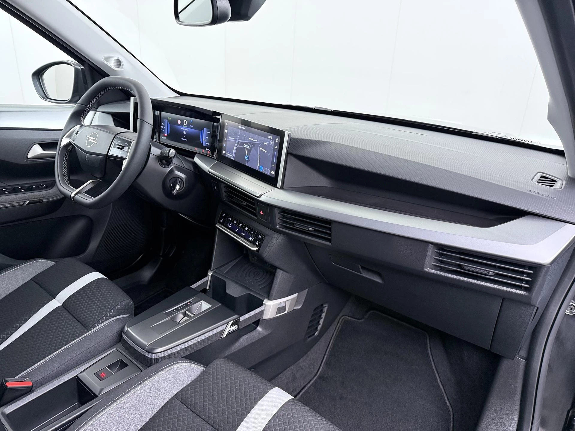 Opel-Frontera-image-33