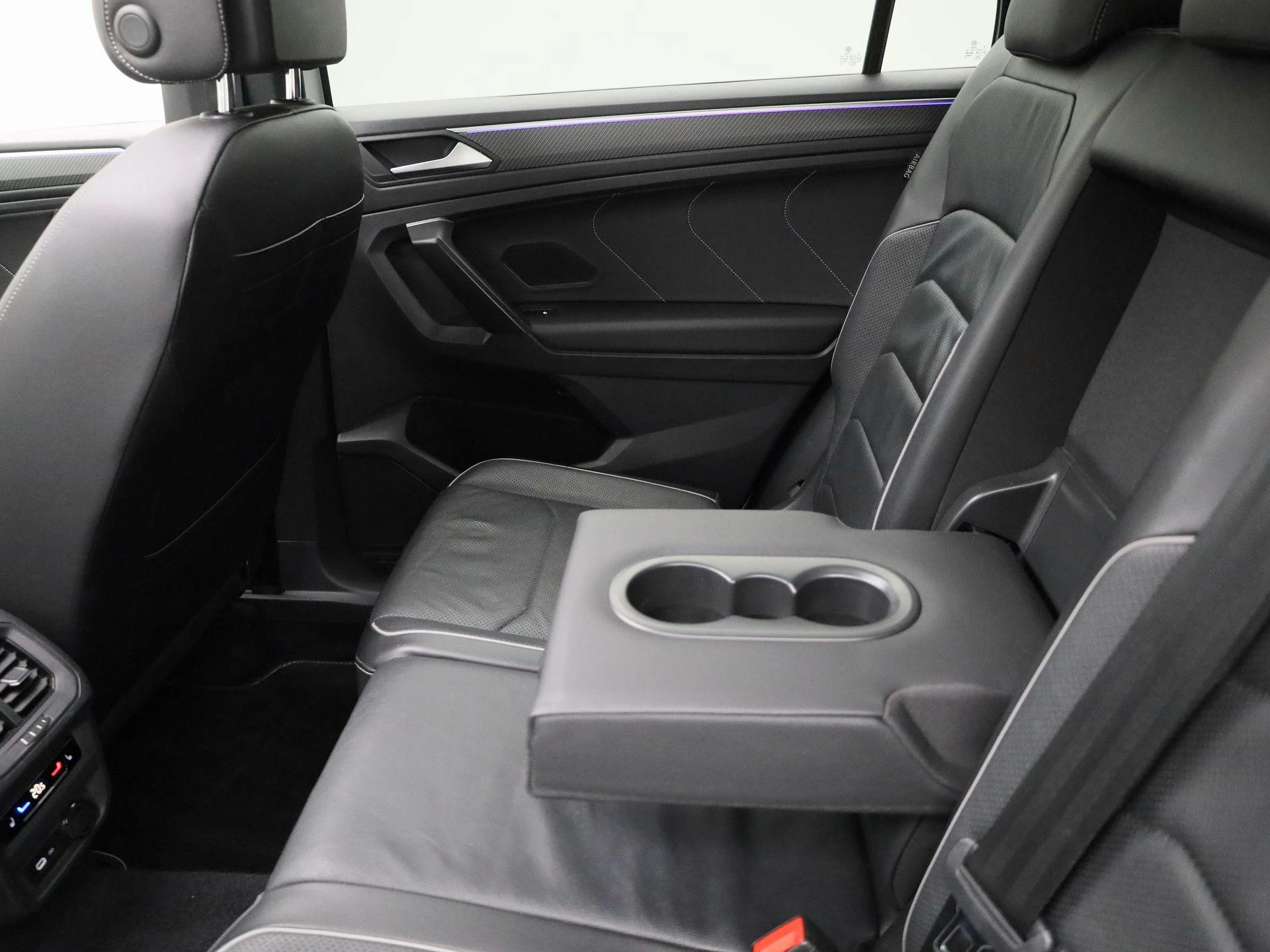 Volkswagen-Tiguan Allspace-image-48