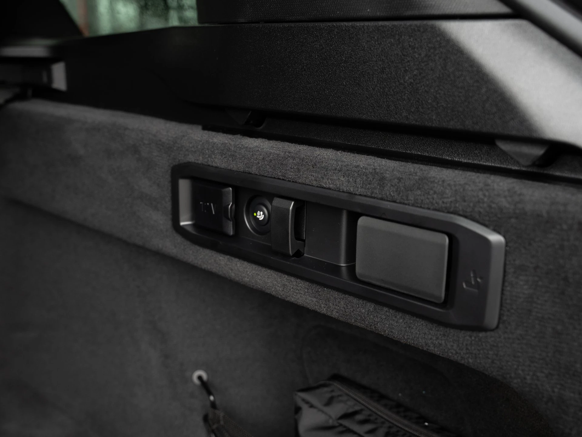 BMW-i5-image-9