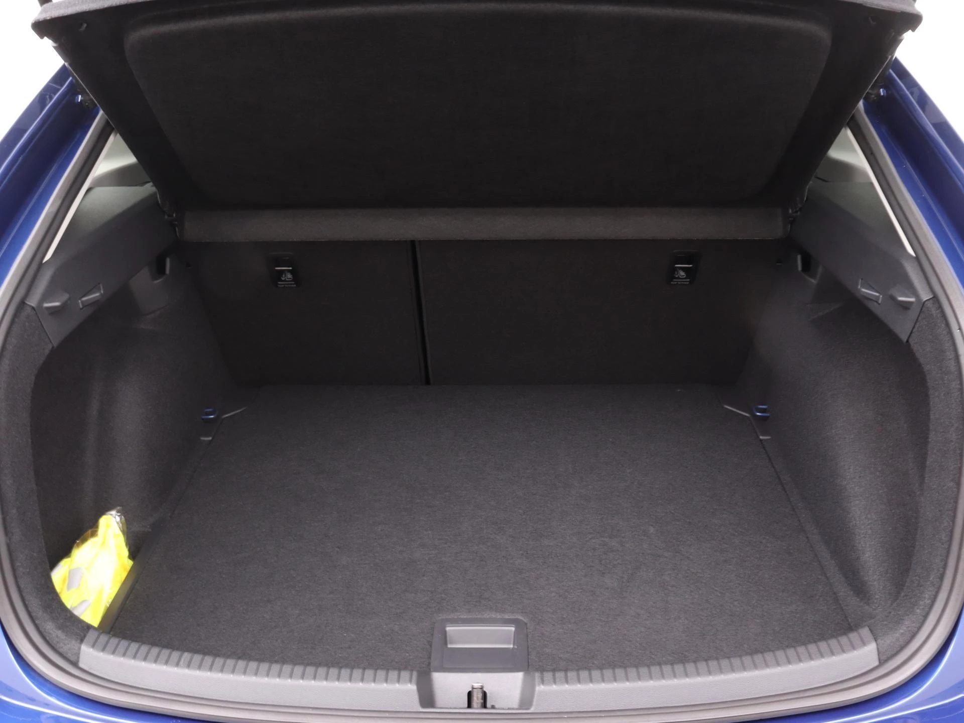 Volkswagen-Taigo-image-11