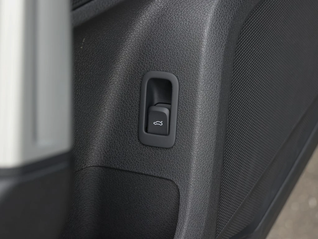 Audi Q2 30 TDI S line