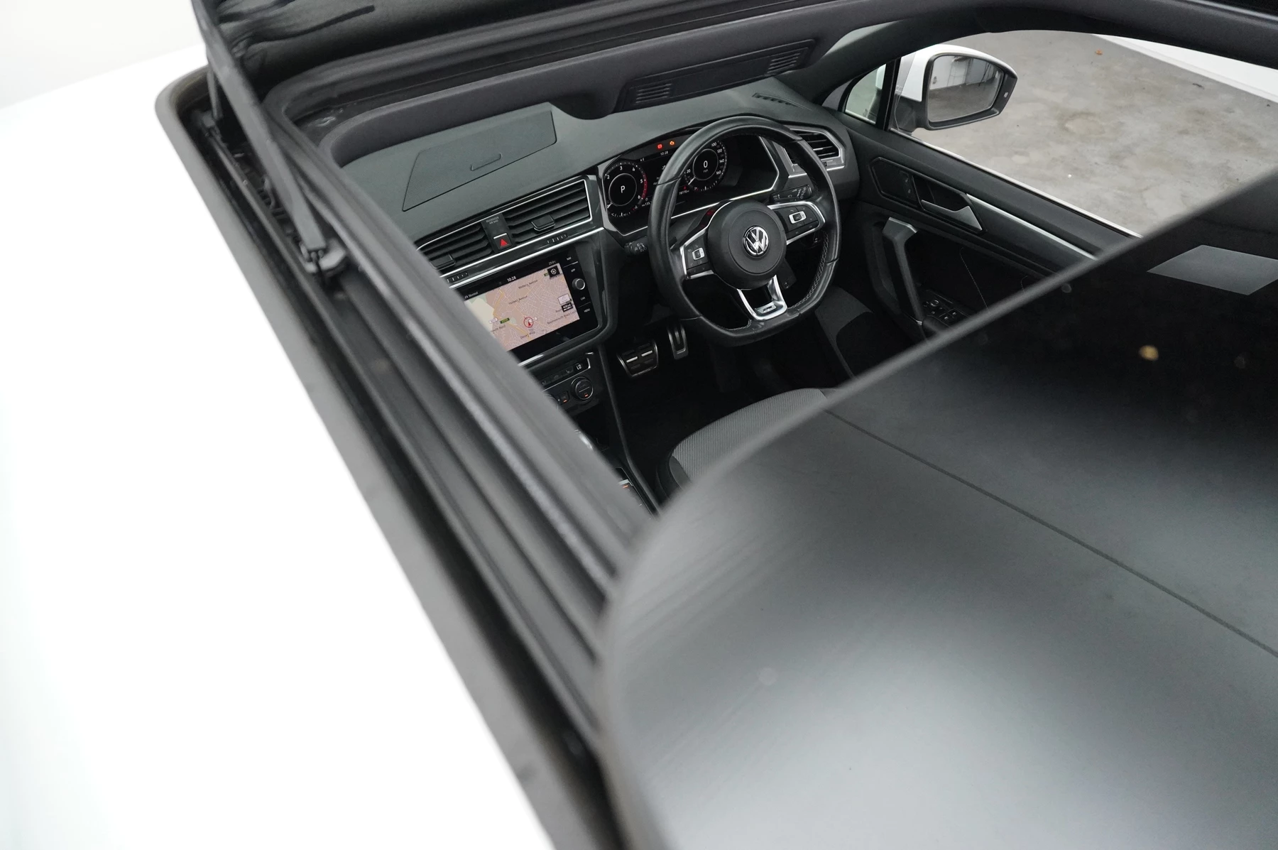 Volkswagen-Tiguan-image-8