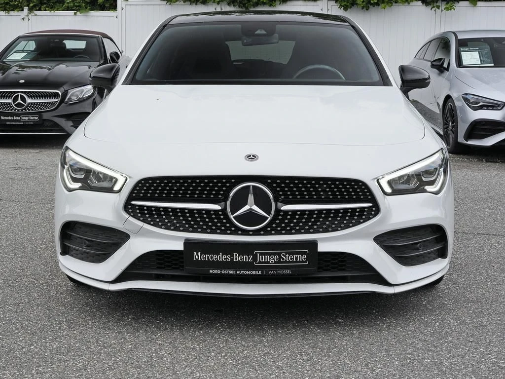 Mercedes-Benz-CLA 200-image-3