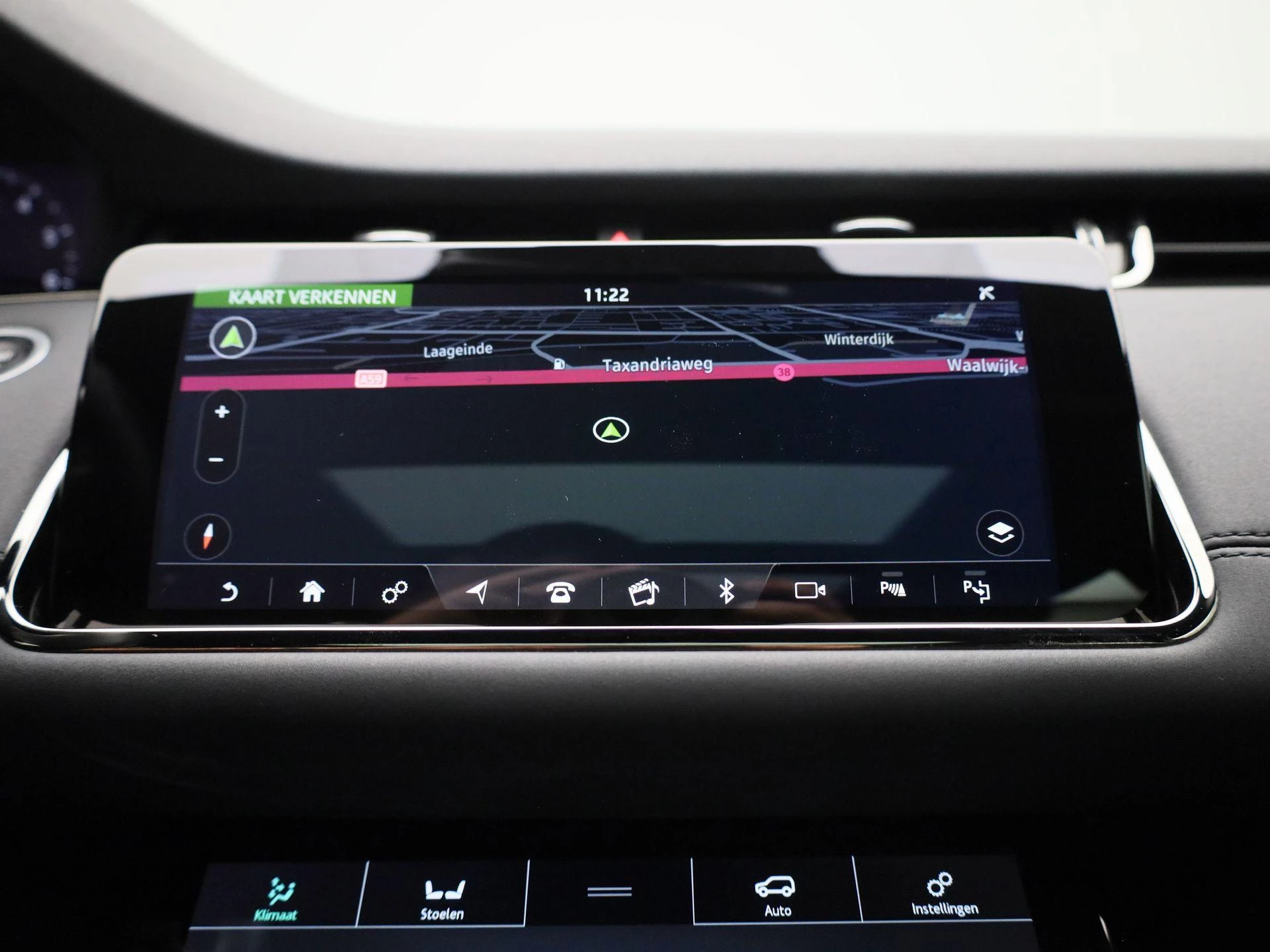 Land Rover-Range Rover Evoque-image-17