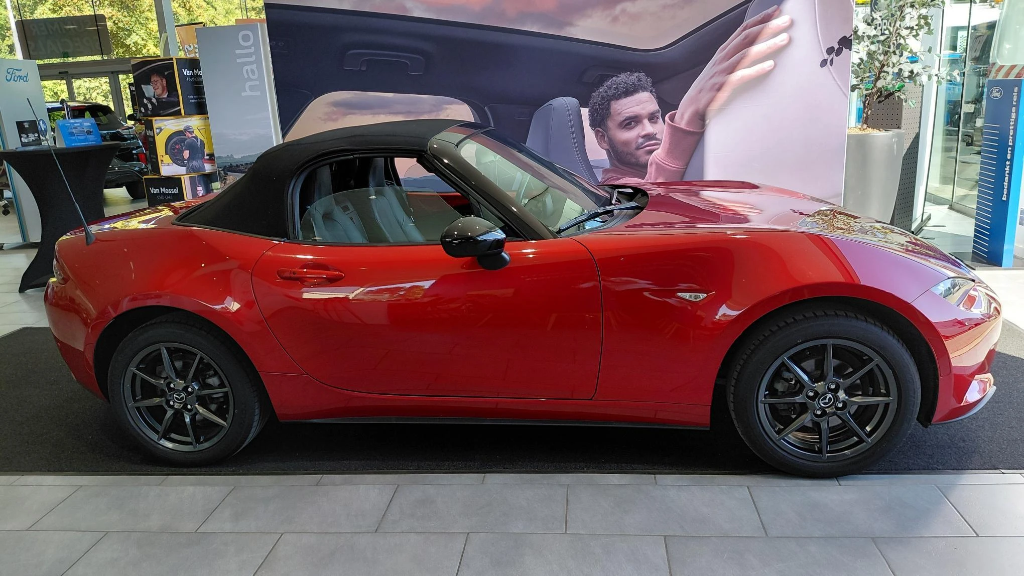 Mazda-MX-5-image-2