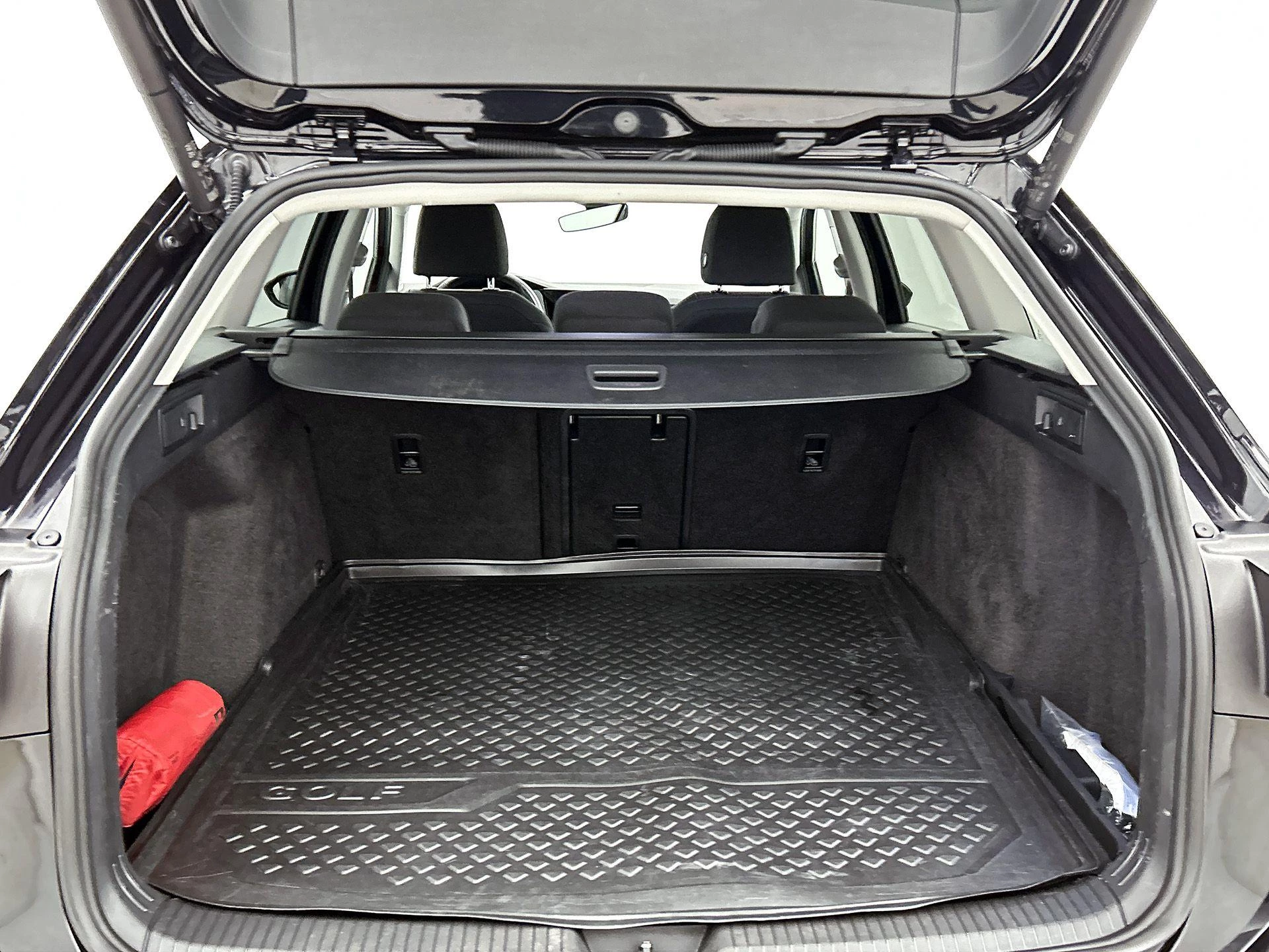 Volkswagen-Golf-image-30