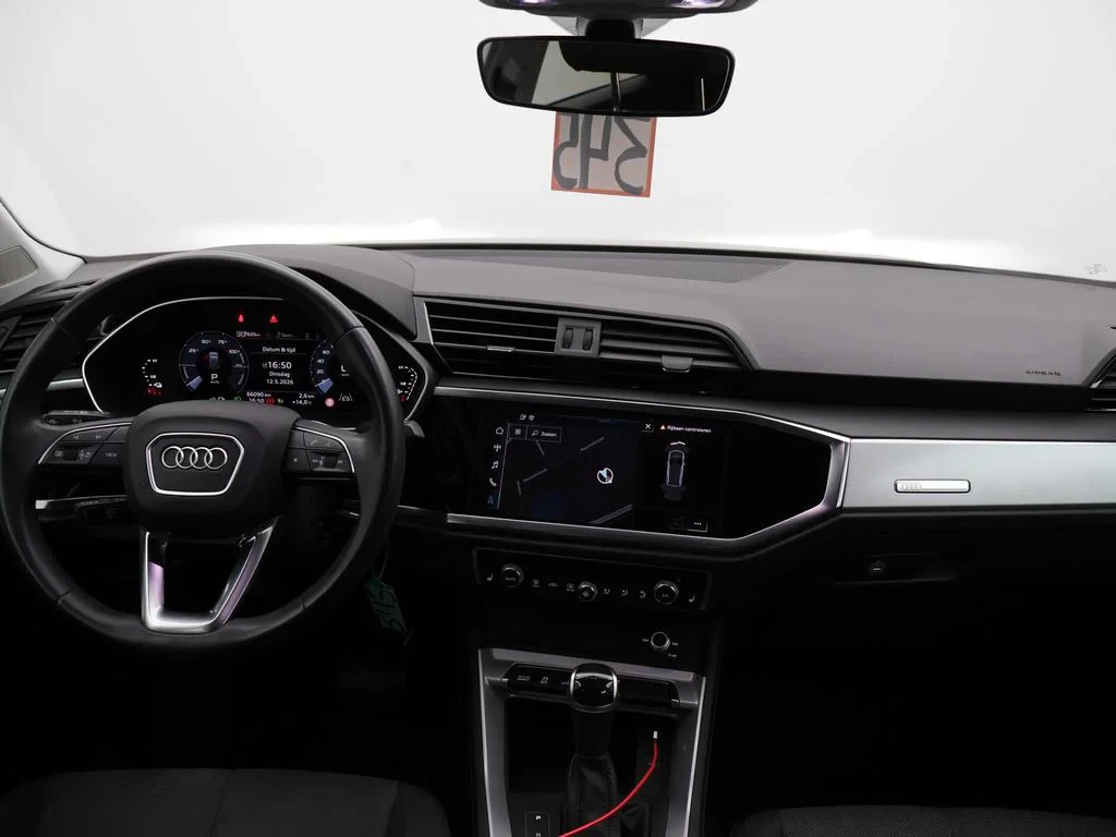 Audi-Q3-image-12