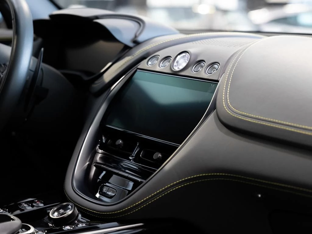 Aston Martin DBX 707 Aston Martin Hamburg