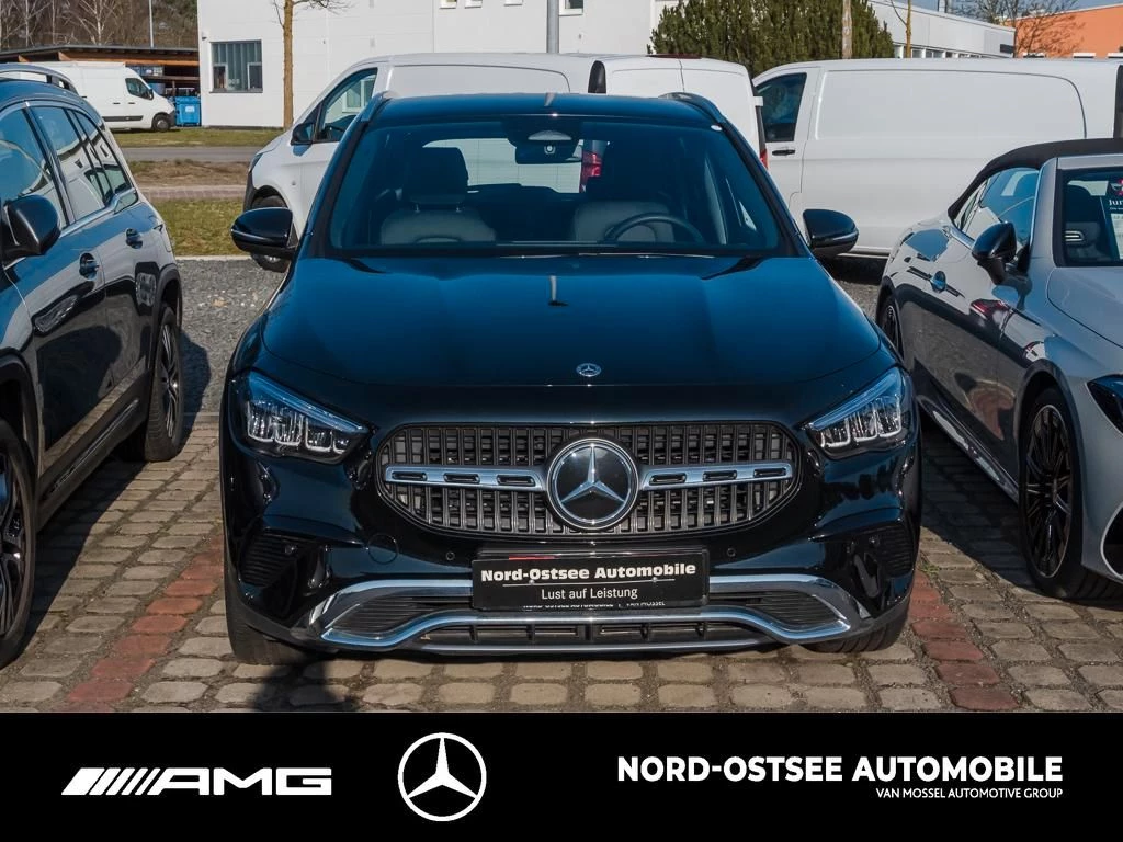 Mercedes-Benz GLA 200 d PROGRESSIVE DISTRO AHK KAMERA LED EDW ProgressiveC118 GLA 200 d PROGRESSIVE DISTRO AHK KAMERA LED EDW Progressive
