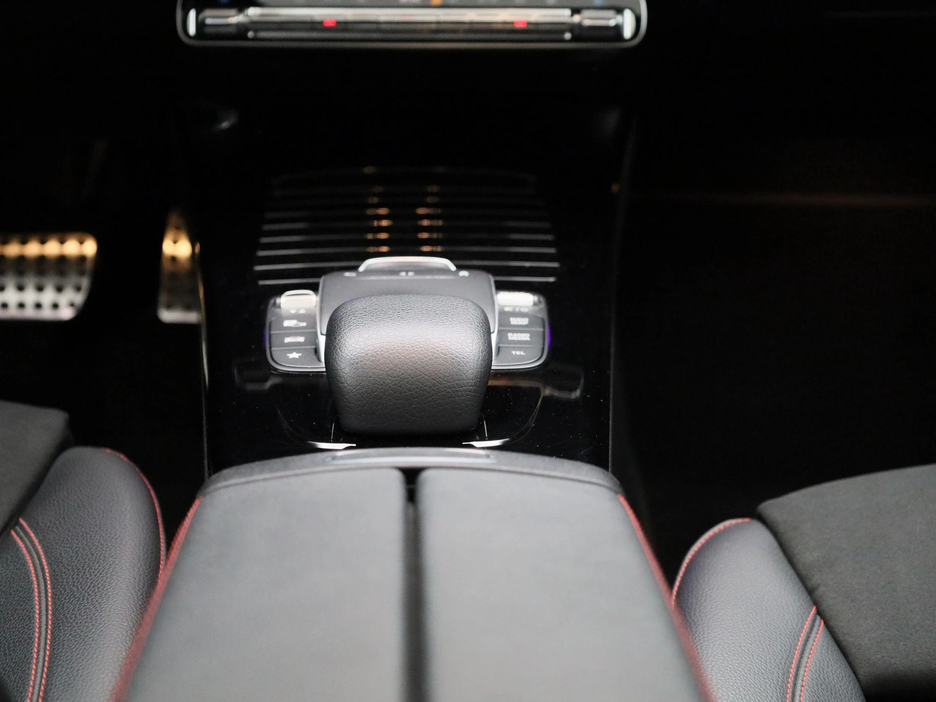 Mercedes-Benz-A-Klasse-image-9