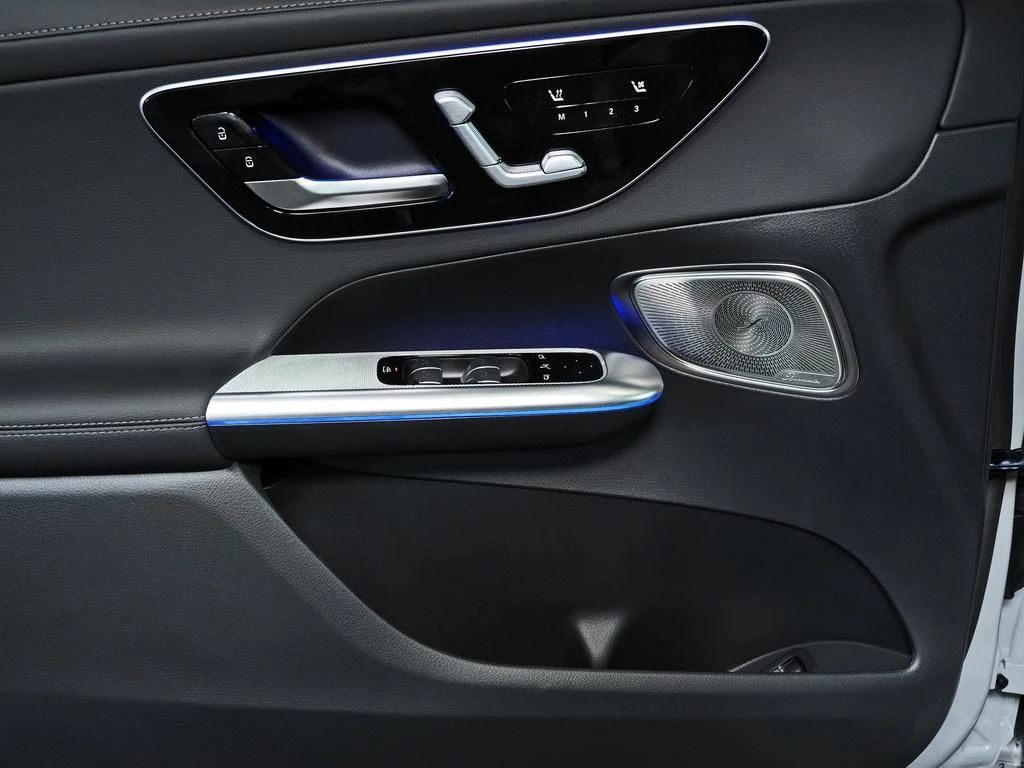 Mercedes-Benz-GLC 450 d-image-7