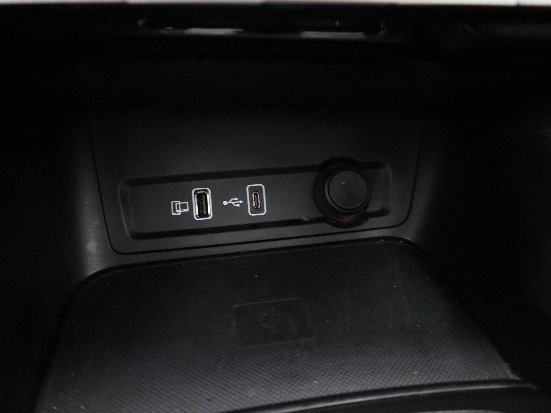 MG-ZS EV-image-23