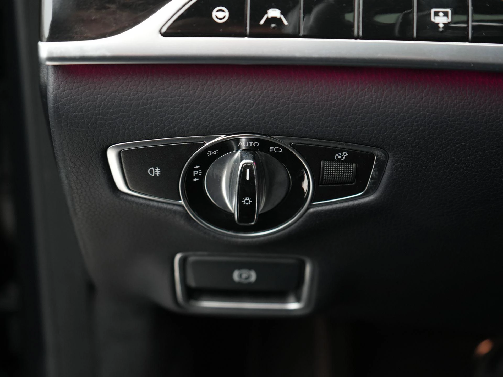 Mercedes-Benz-S-Klasse-image-40