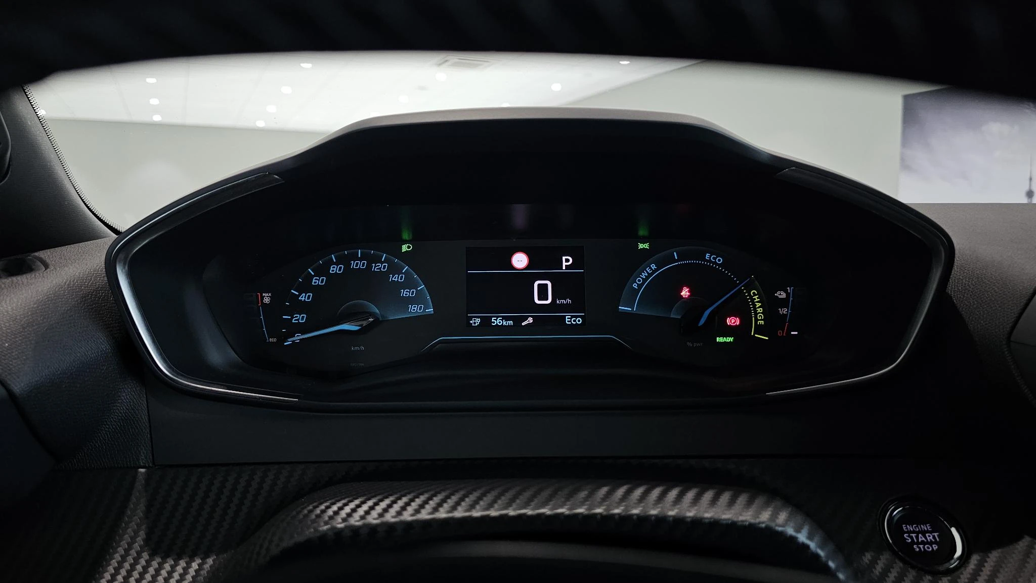 Peugeot-e-2008-image-15