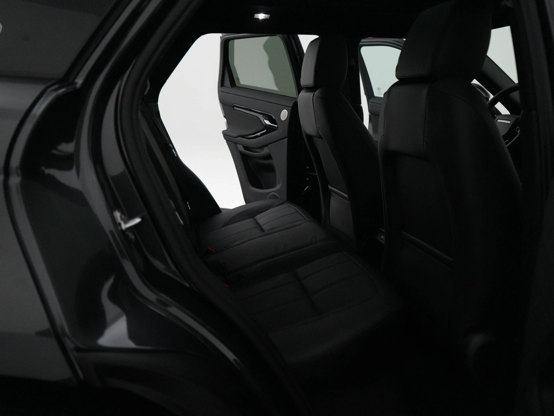 Land Rover-Range Rover Evoque-image-45